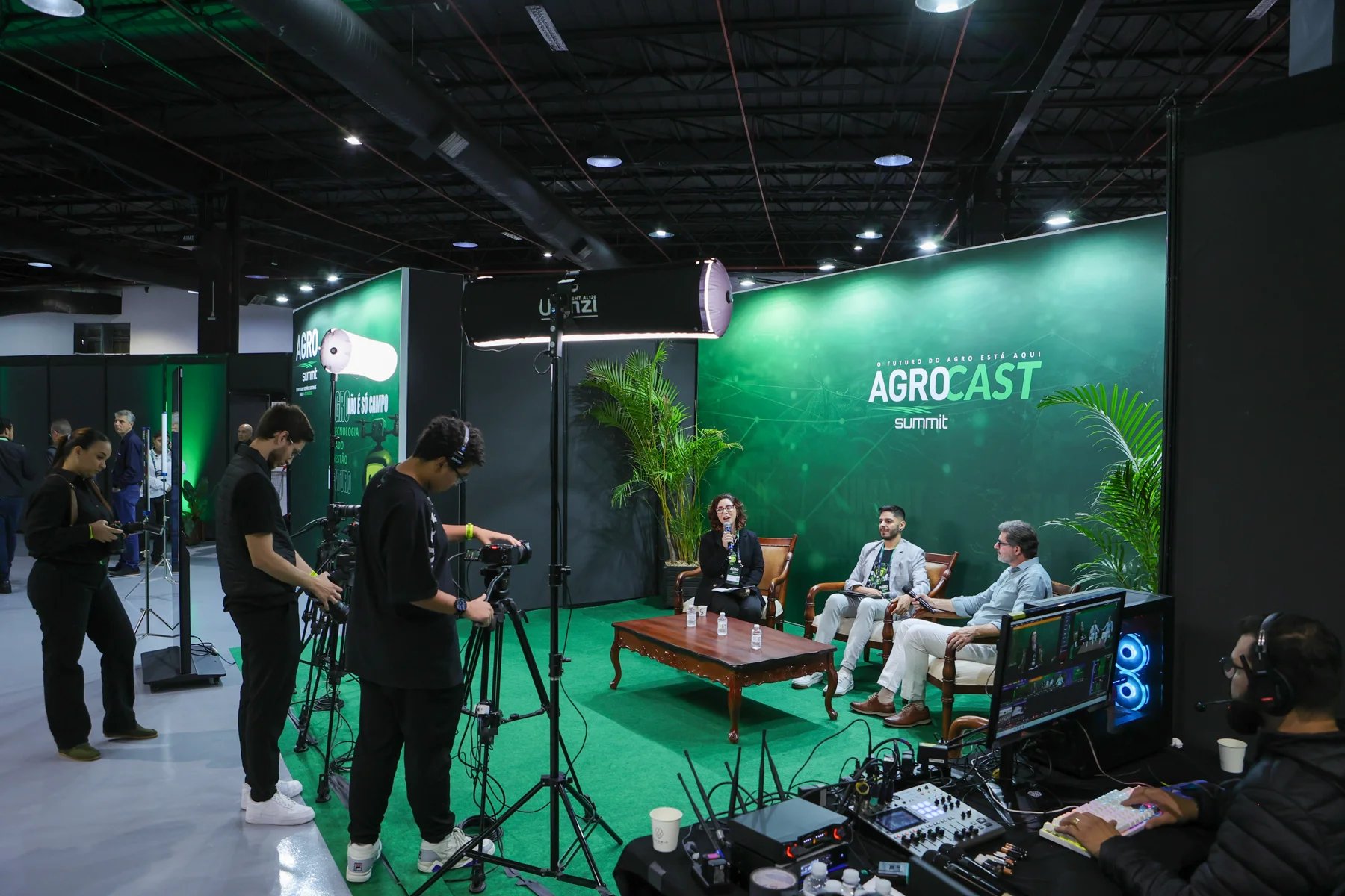 Encontro de participantes no Agro Summit